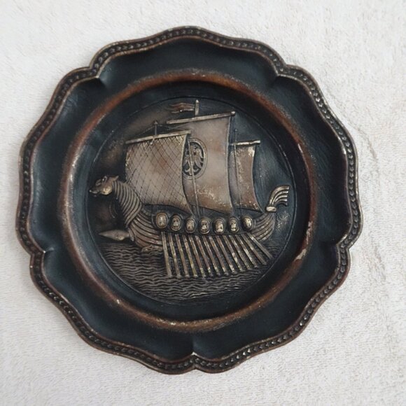 Vintage Embossed Pewter Plate Spain Ship Vikings Decor Gift Nautical 8.5 Inches - Picture 2 of 5